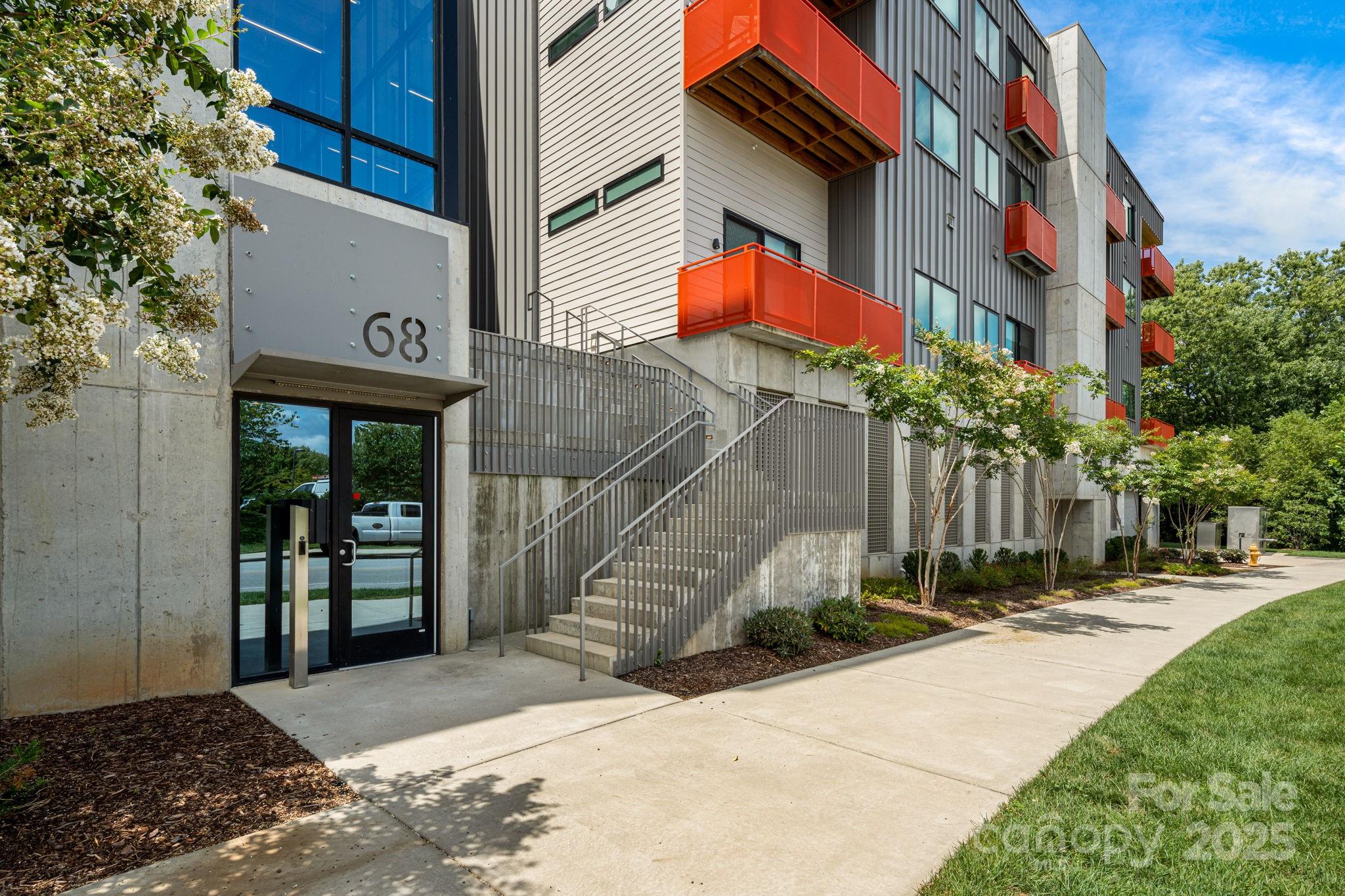 68 Craven Street 401