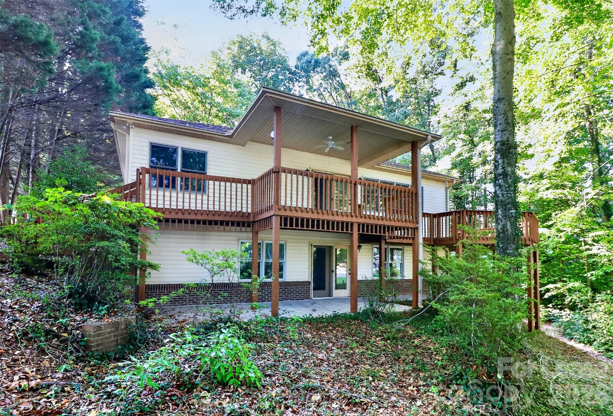 151 Seagrove Lane