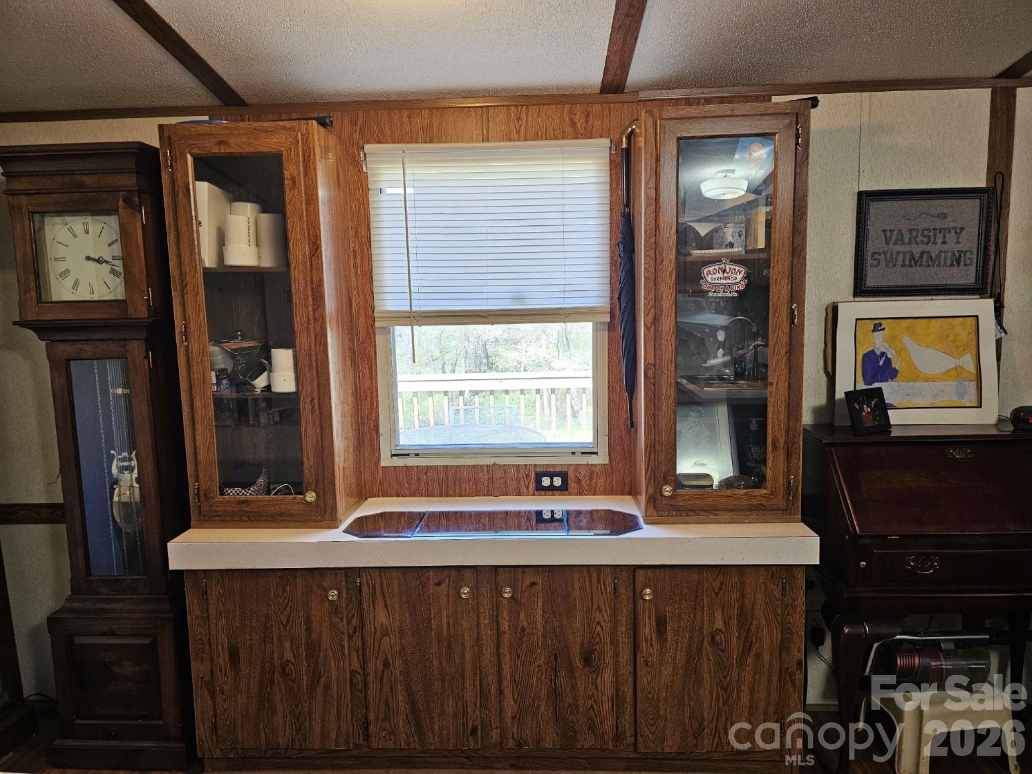 3586 Bridle Path Drive 12