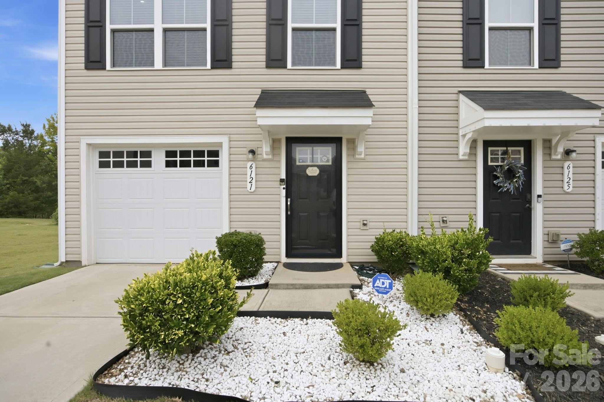 6121 Cutwater Circle