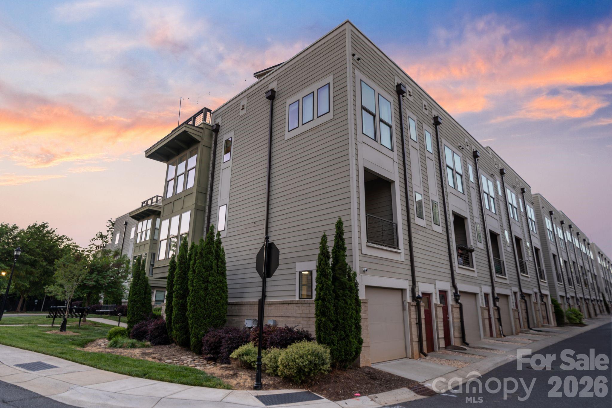 Uptown West Terraces - Residential