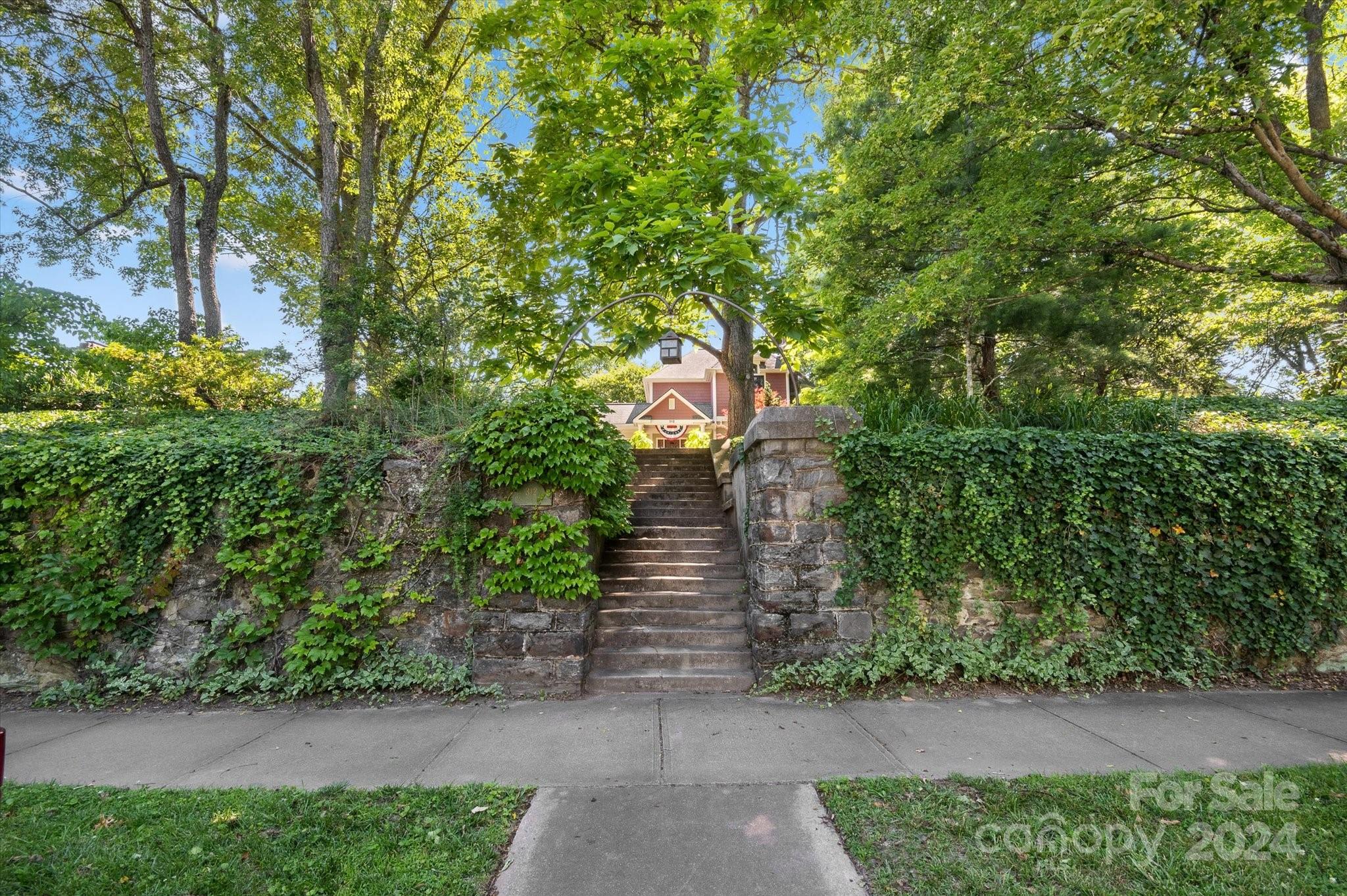 Montford - Residential