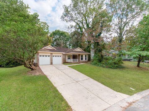 9026 Louvaine Drive Charlotte NC 28227