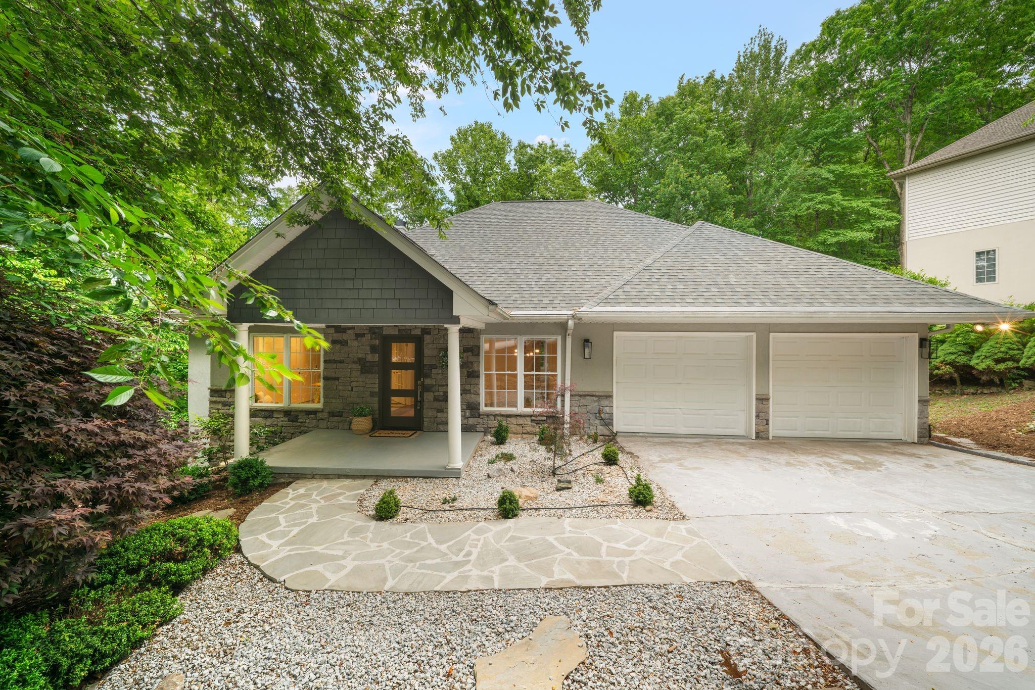 2508 Carriage Falls Court