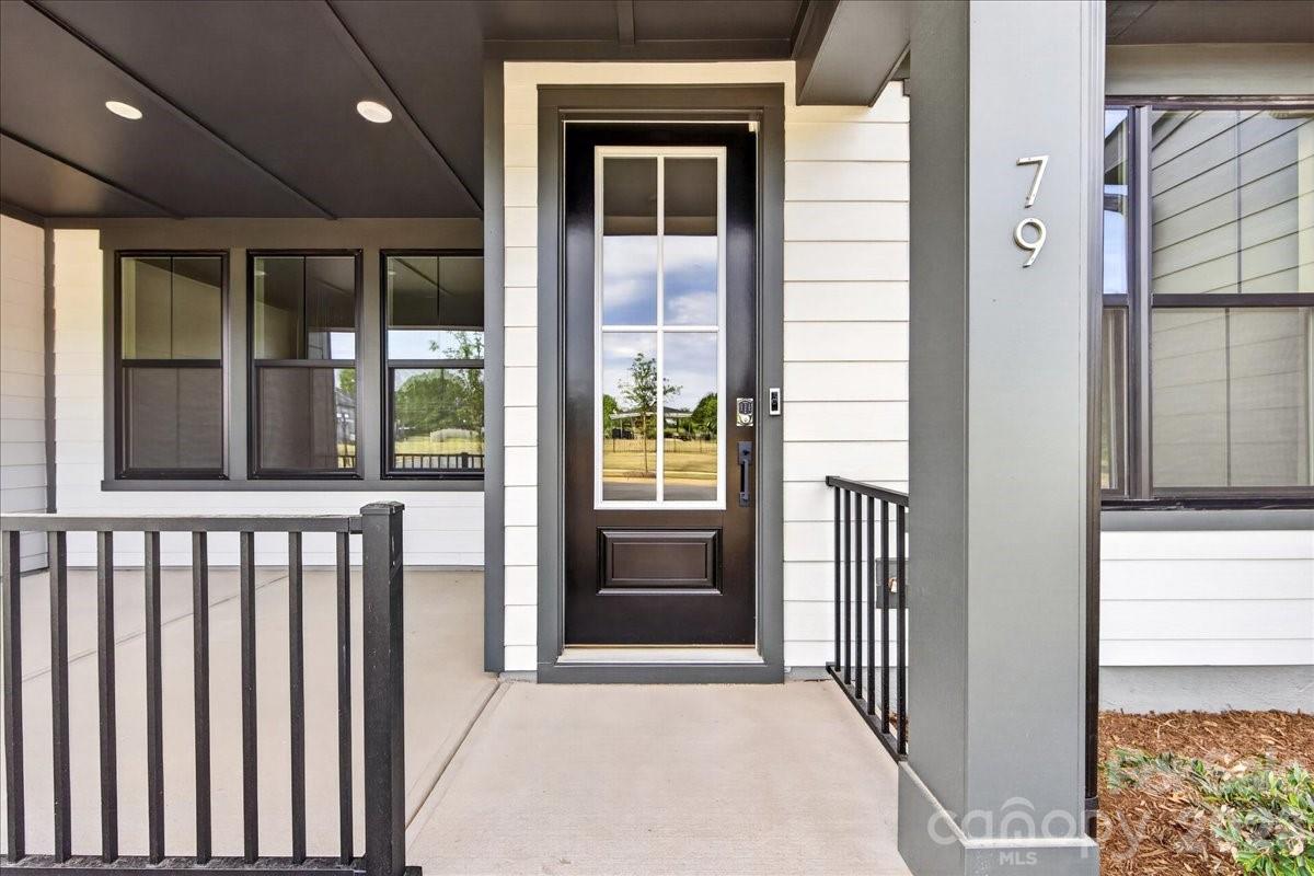 95 Seven Oaks Landing