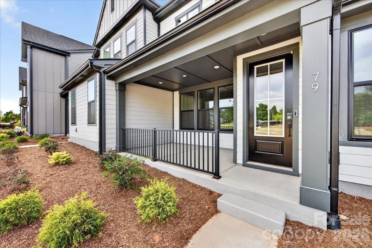 95 Seven Oaks Landing