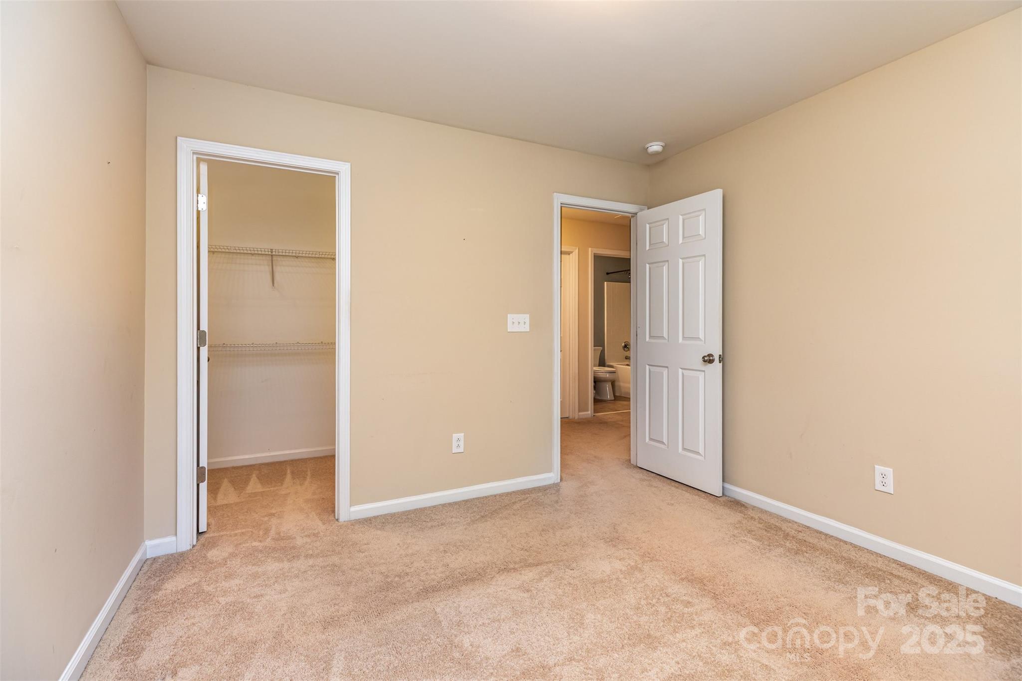 Fort Mill, South Carolina 29707, United States, 4 Bedrooms Bedrooms, ,3 BathroomsBathrooms,Residential,Active,222147