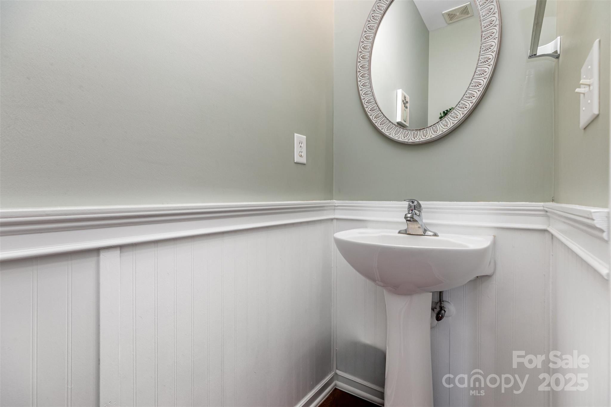 Fort Mill, South Carolina 29707, United States, 4 Bedrooms Bedrooms, ,3 BathroomsBathrooms,Residential,Active,222147