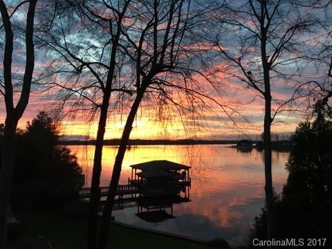 The Harbour At The Pointe - Residential