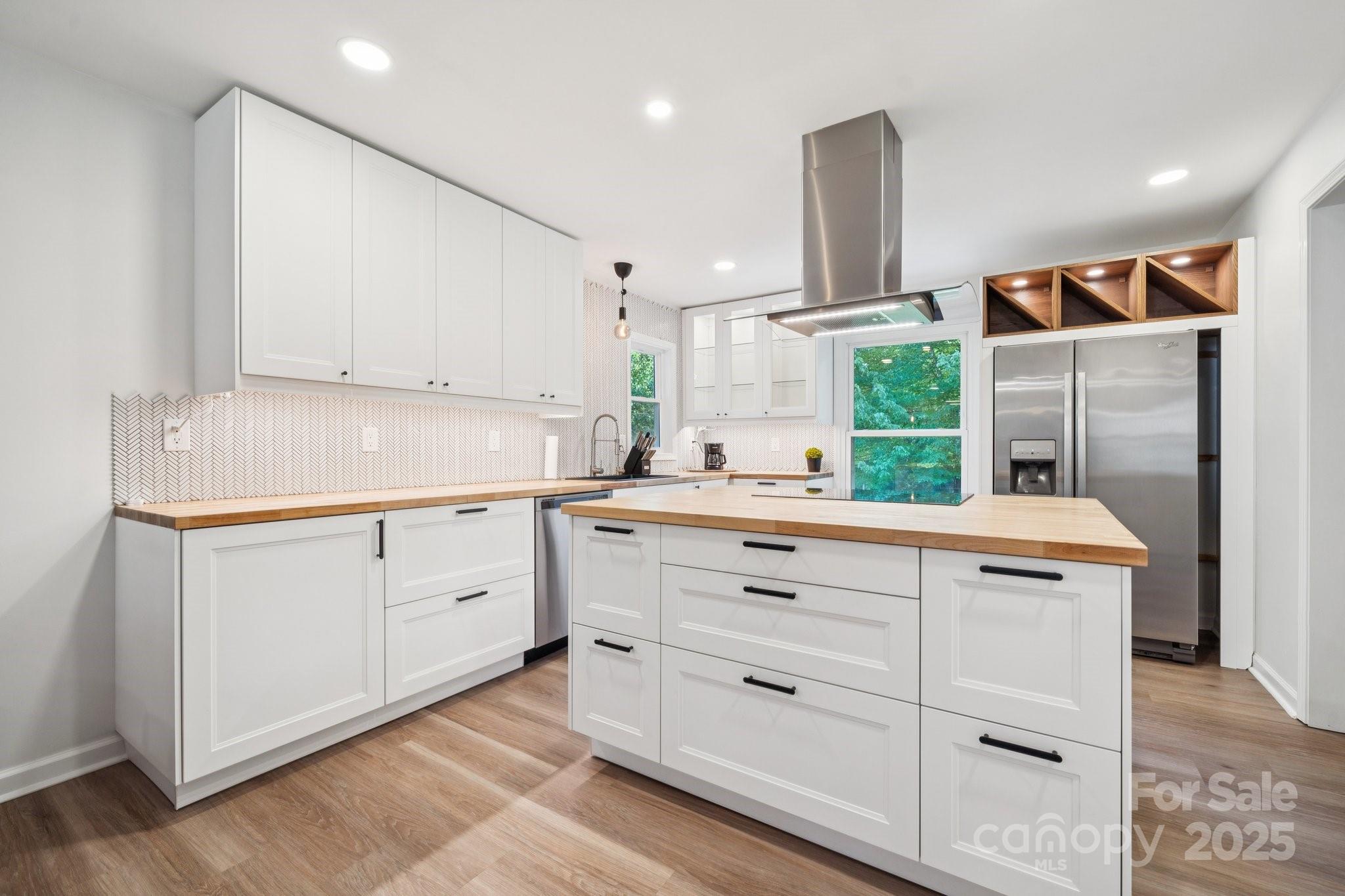 4432 Bob White Court