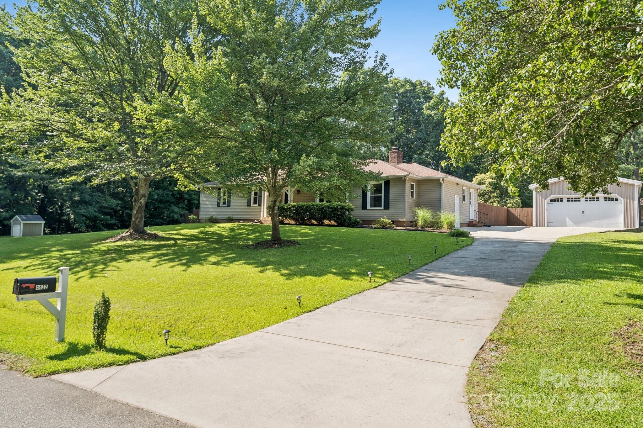 4432 Bob White Court