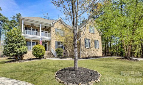 Photo of 13203 Coyote Creek Court, Charlotte, NC 28278 (MLS # 4357781)