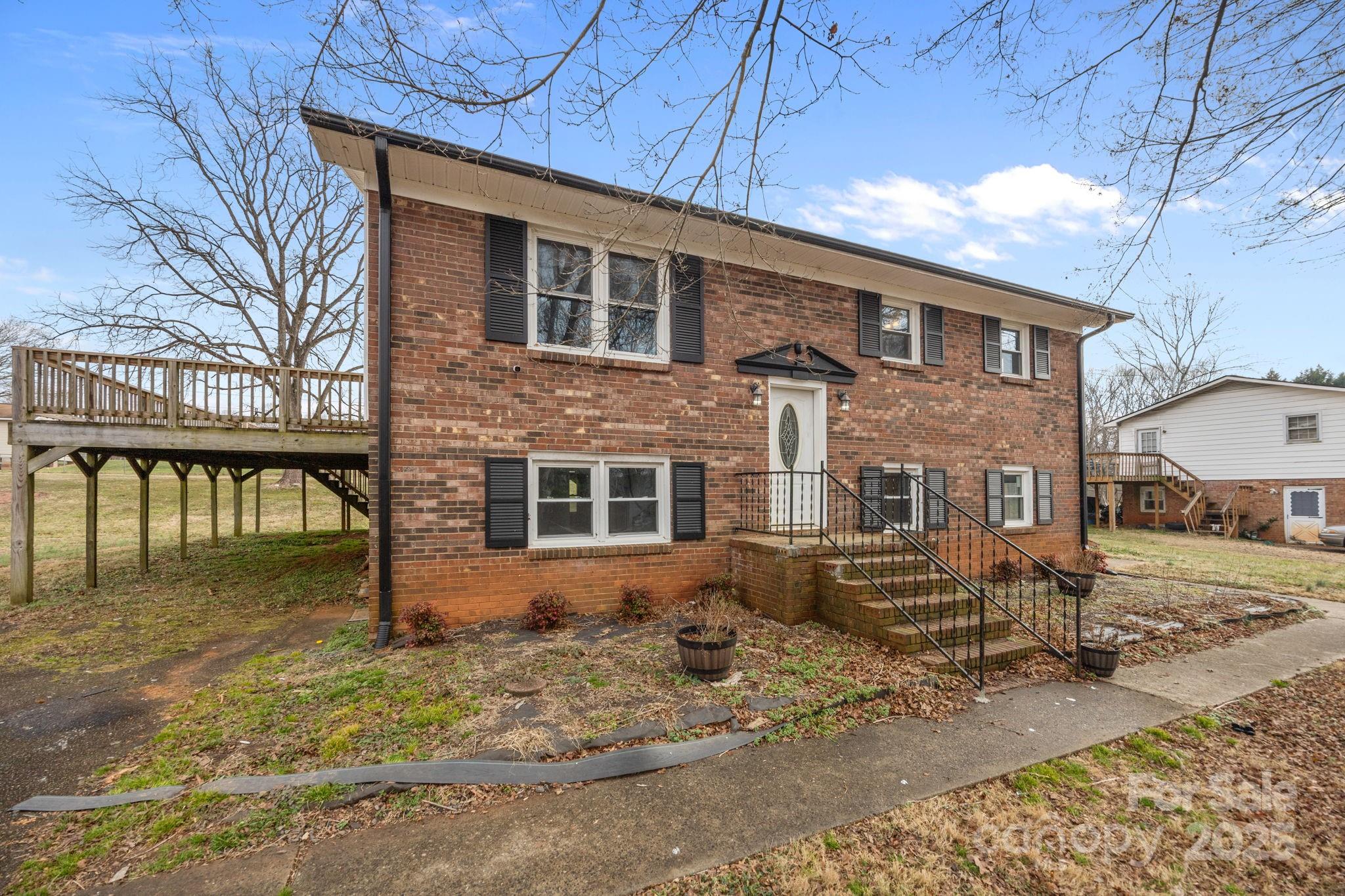 222 Saint Jill Circle