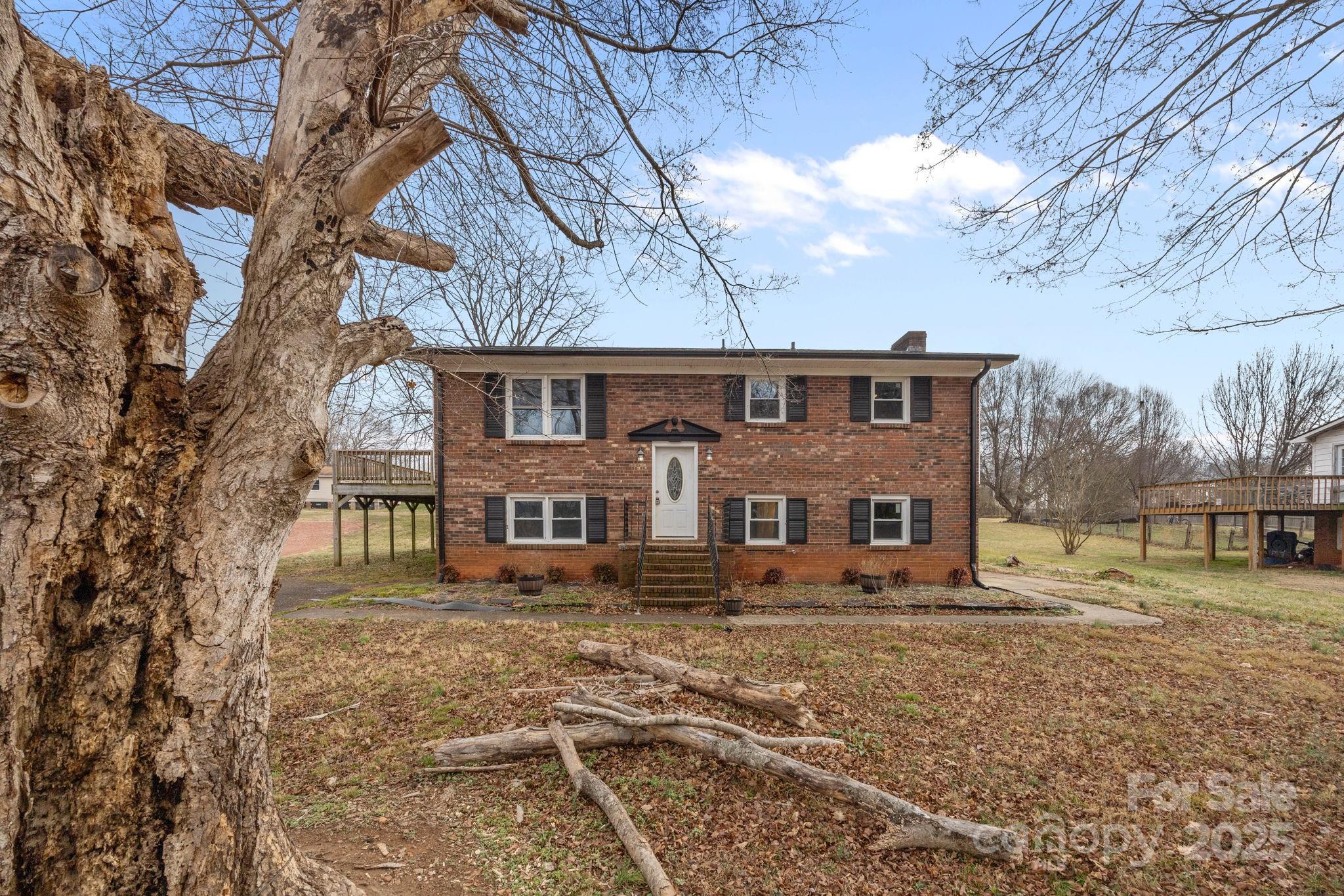 Carol Lynn Acres - Residential