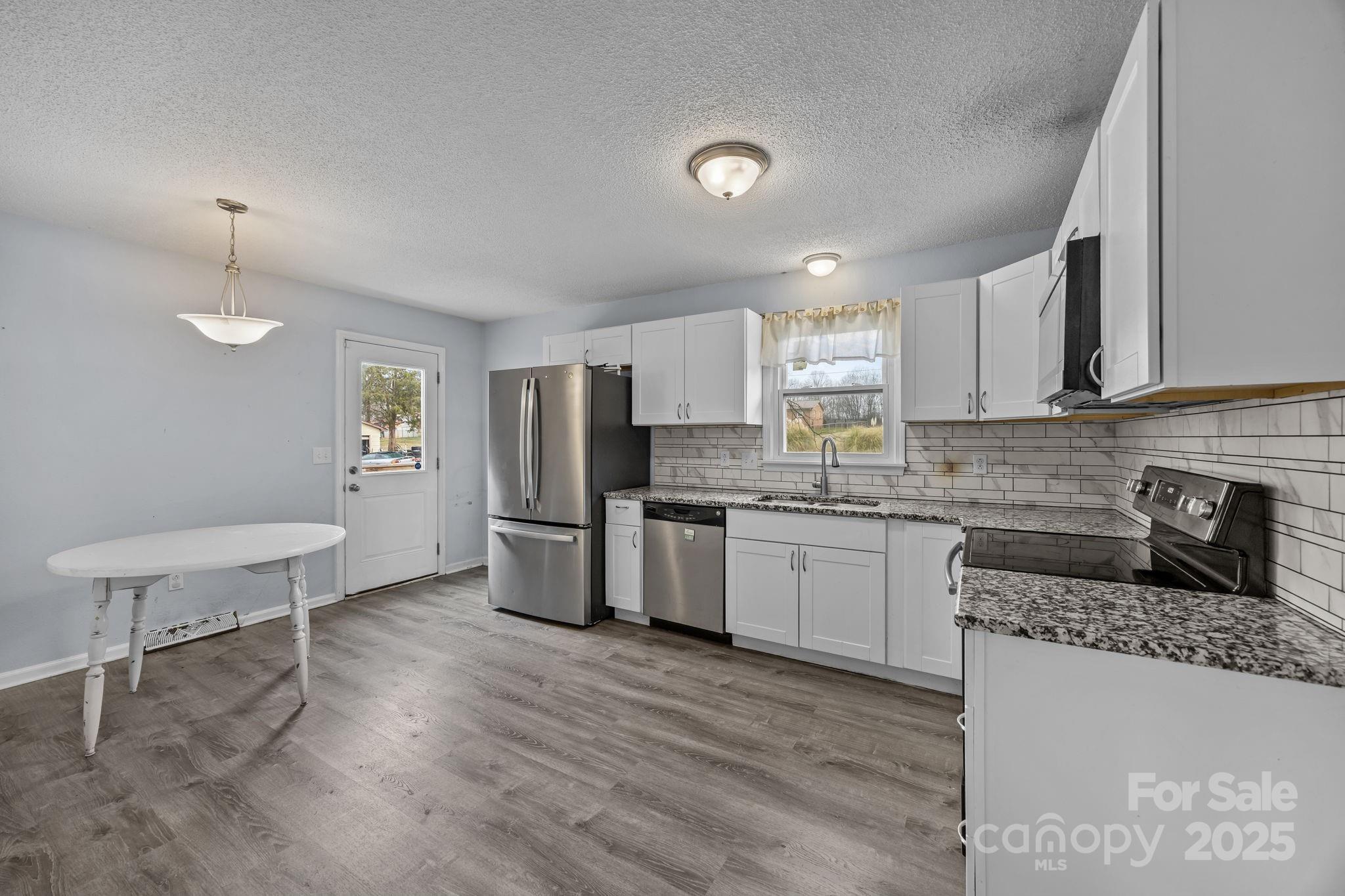 Carol Lynn Acres - Residential