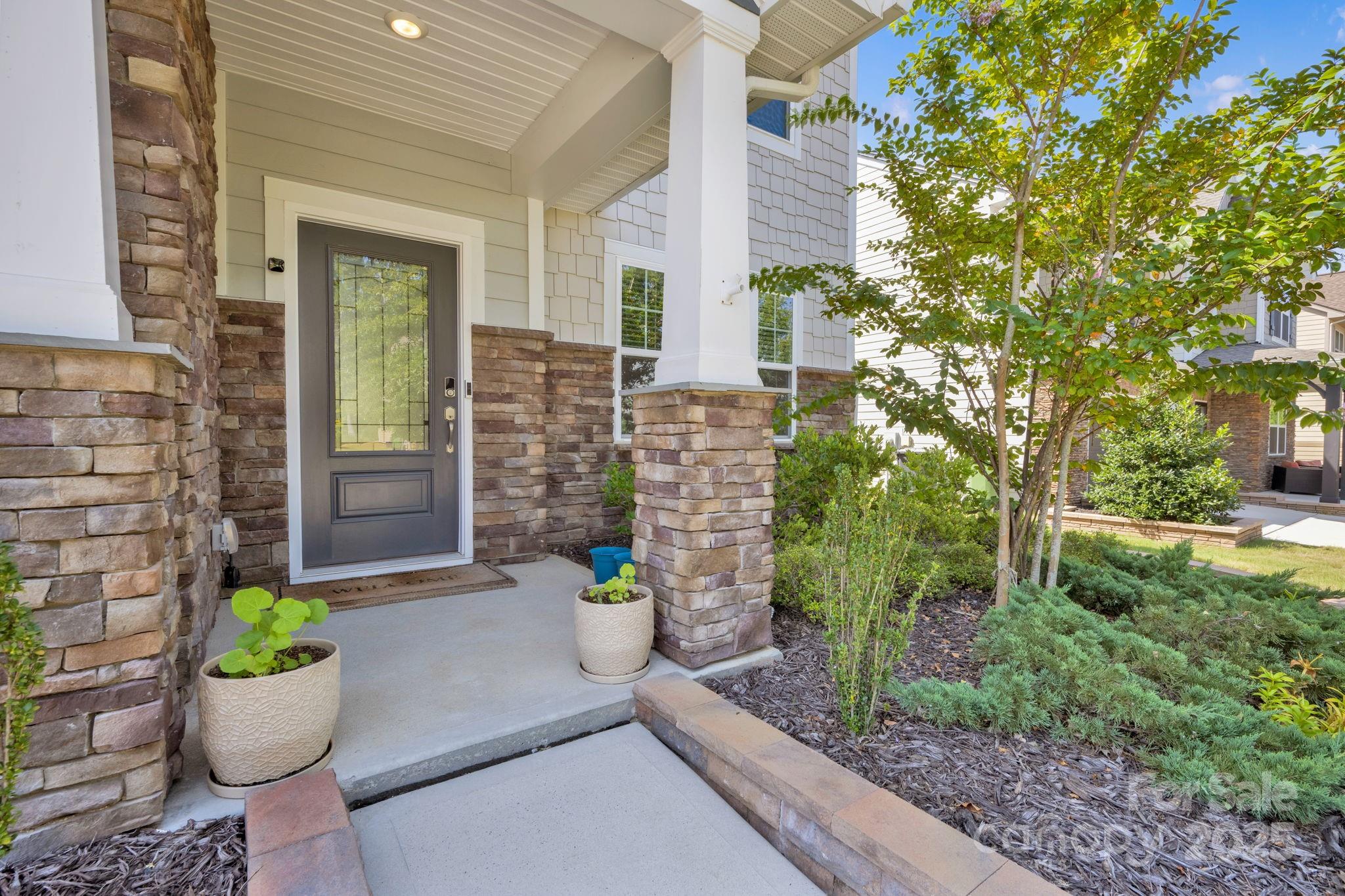 15127 Oleander Drive