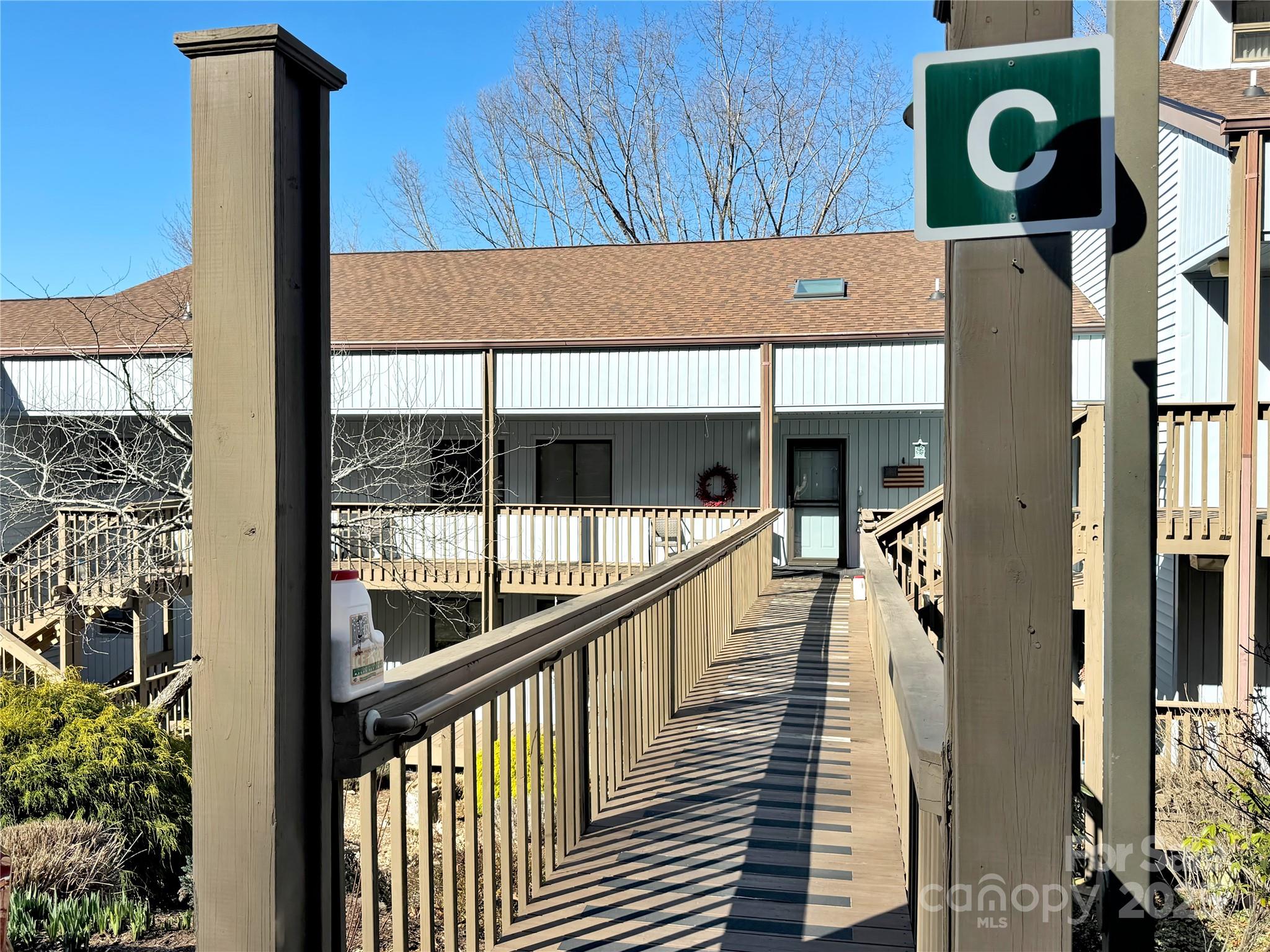 87 Willow Road C-9