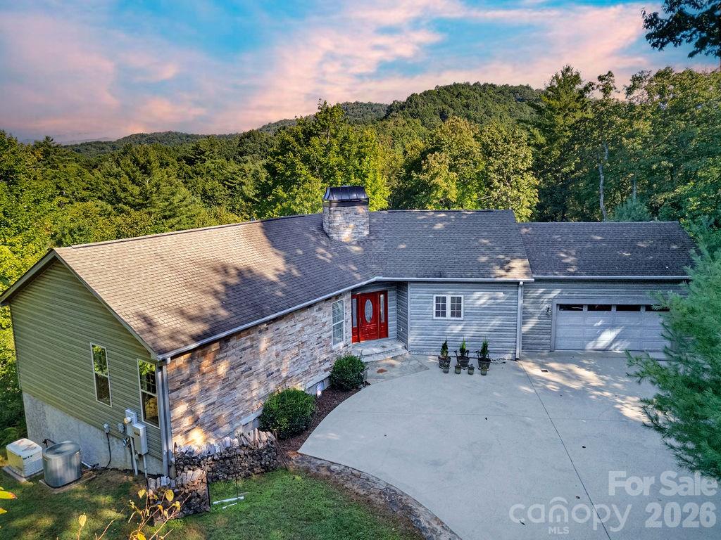 1228 Ugugu Drive