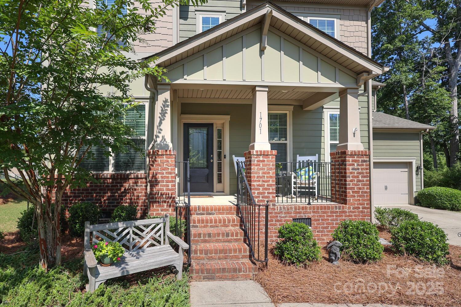 1701 Great Road