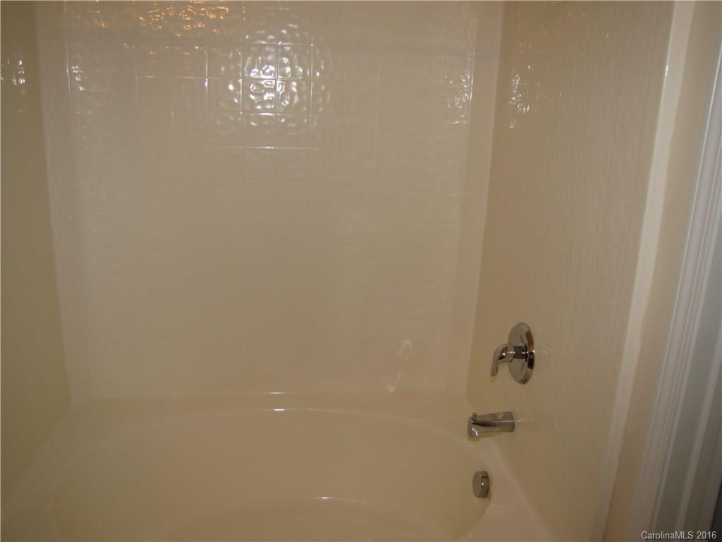 Carolina Crossing - Residential Lease