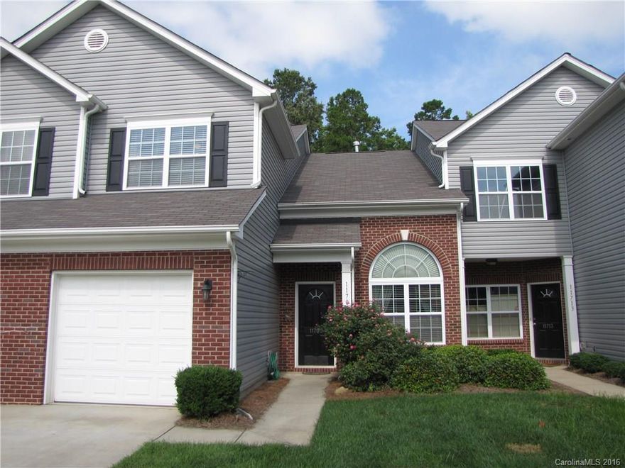 Spacious, 3-BR, 2.5-bath town home features upgrades such as a 2-story foyer, a corner fireplace in the FR, and a master suite complete with a W.I.C. and a private bath on the main. The kitchen boasts all major appliances and granite counters, and the breakfast area offers sliding door access to a semi-private patio. A laundry room and a loft are upstairs, along with 2 secondary bedrooms that share a Jack-n-Jill bath. Relax with family and friends in the backyard overlooking a tree-lined buffer.