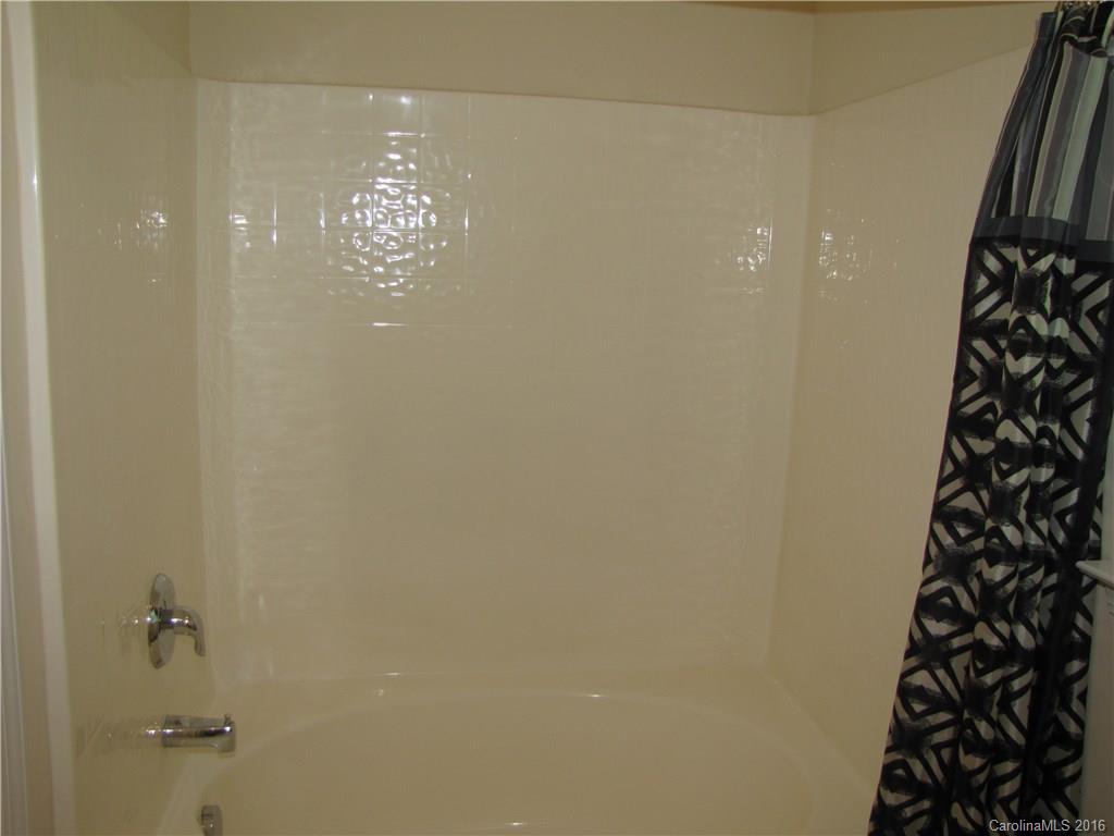 Carolina Crossing - Residential Lease