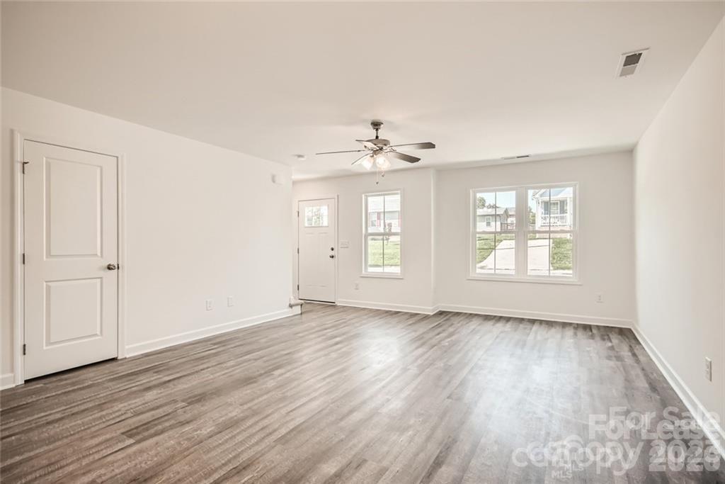 662 W Cemetary Street