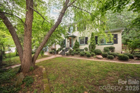 Photo of 303 Country Club Road, Asheville, NC 28804 (MLS # 4421452)
