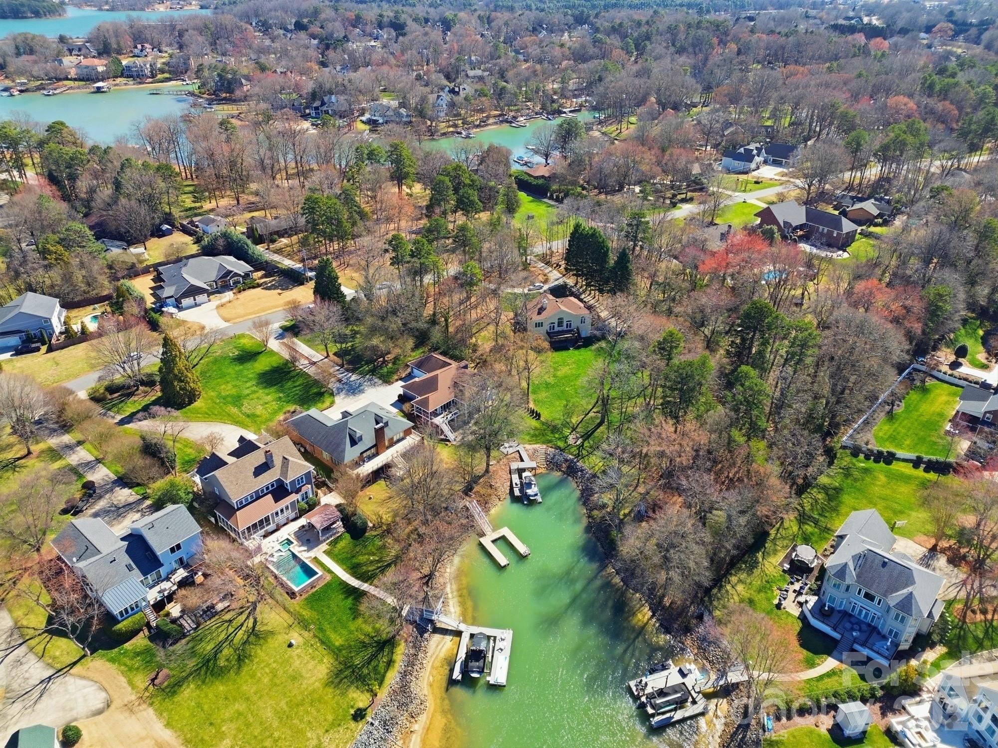 Lake Point Shores - Residential