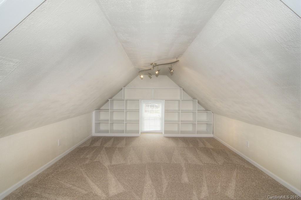 Highland Creek - Residential