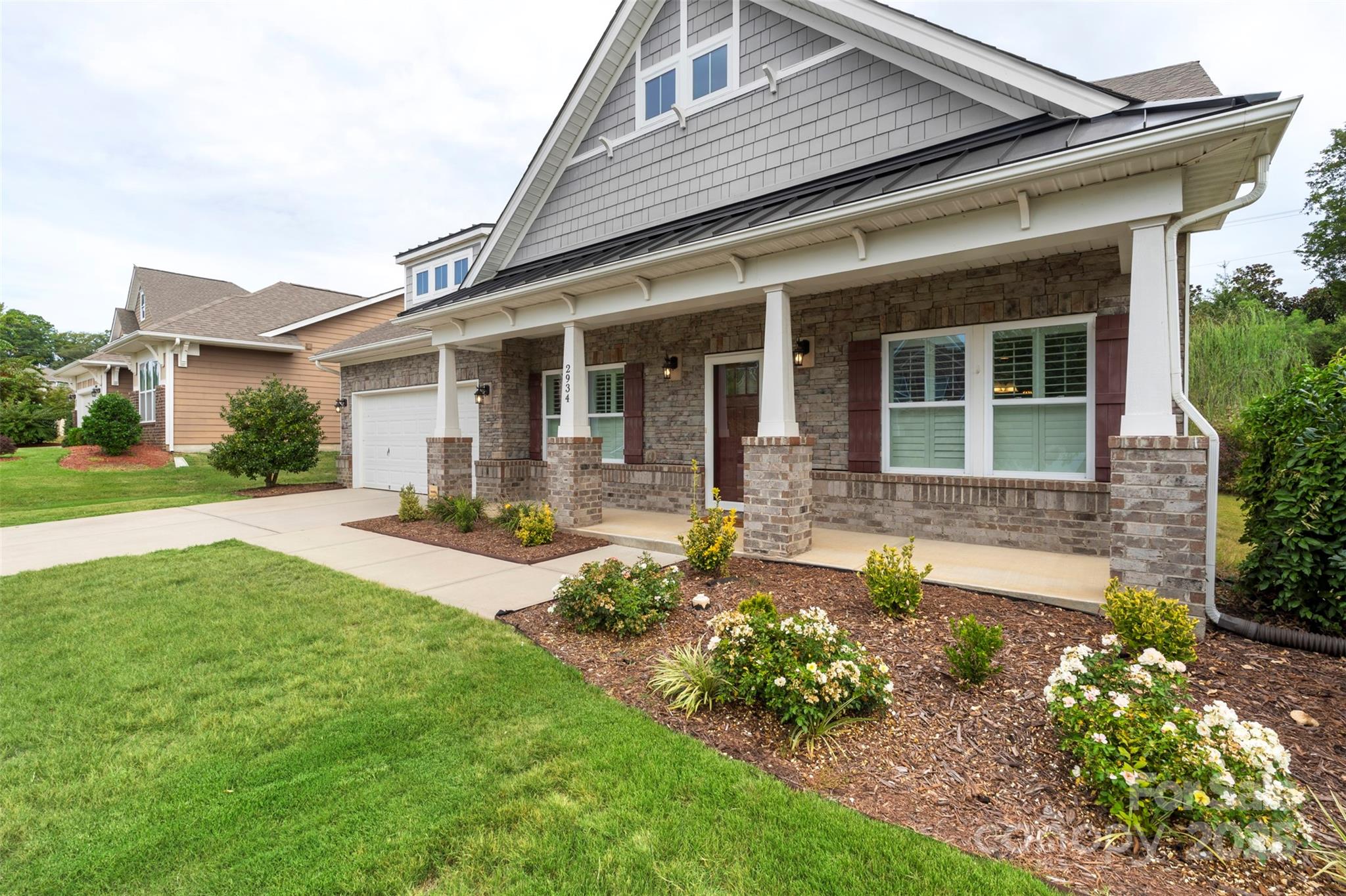 2934 Hiddenbrook Way