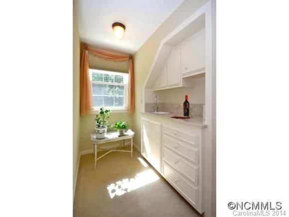 Hawthorn Hills - Residential