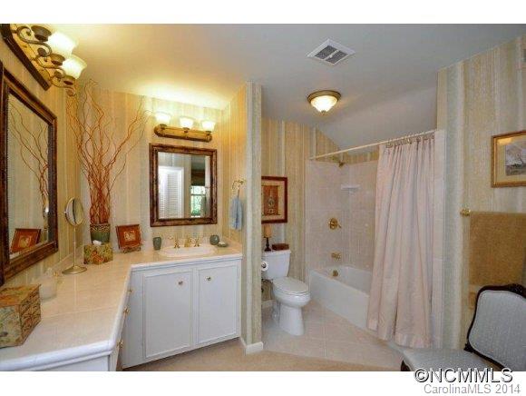 Hawthorn Hills - Residential