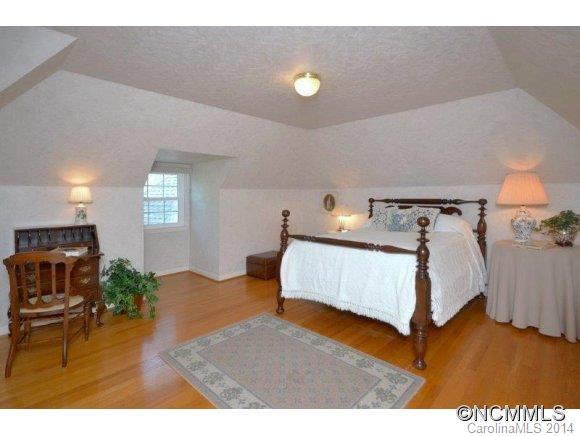 Hawthorn Hills - Residential