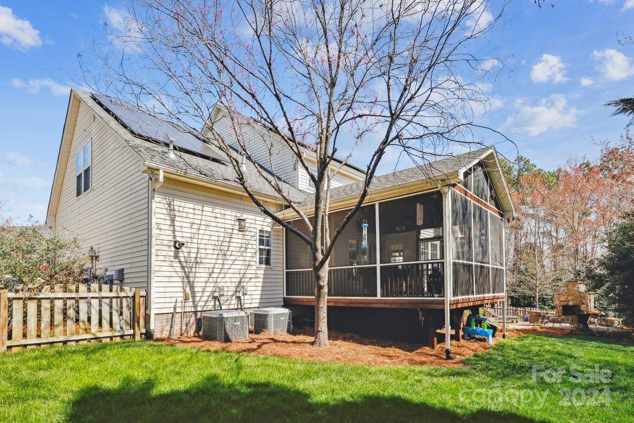 Sutton Place - Residential