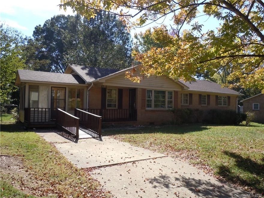Excellent opportunity to own an affordable home in a convenient Rock Hill location.  With a bit of love and attention, you will make this the home of your dreams.