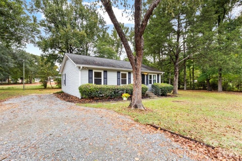 Photo of 4012 Crestview Drive, Rock Hill, SC 29732 (MLS # 4421136)