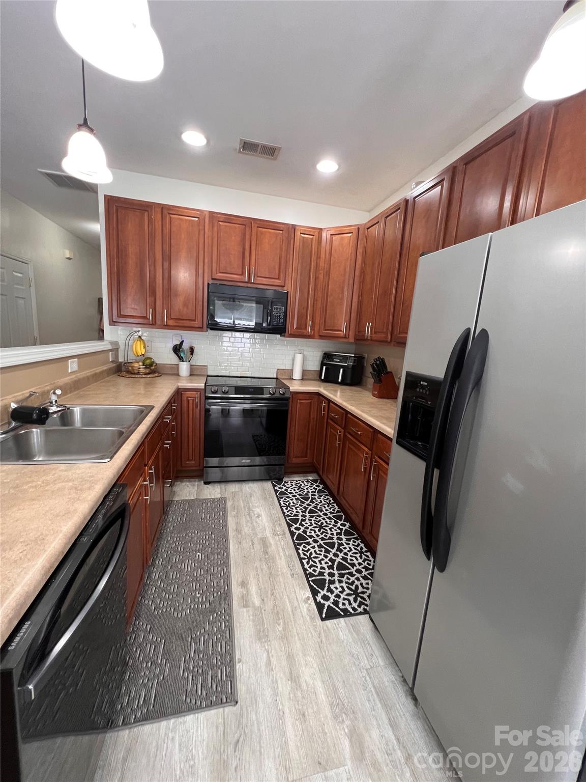 Cascades at River Crossing - Residential