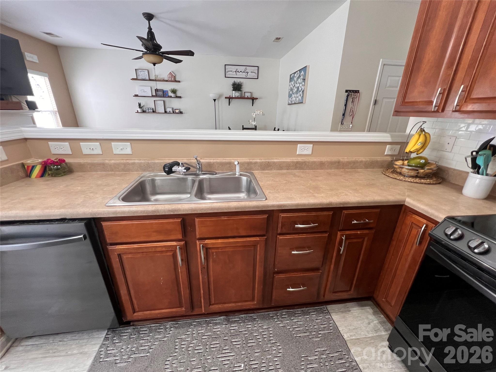 Cascades at River Crossing - Residential