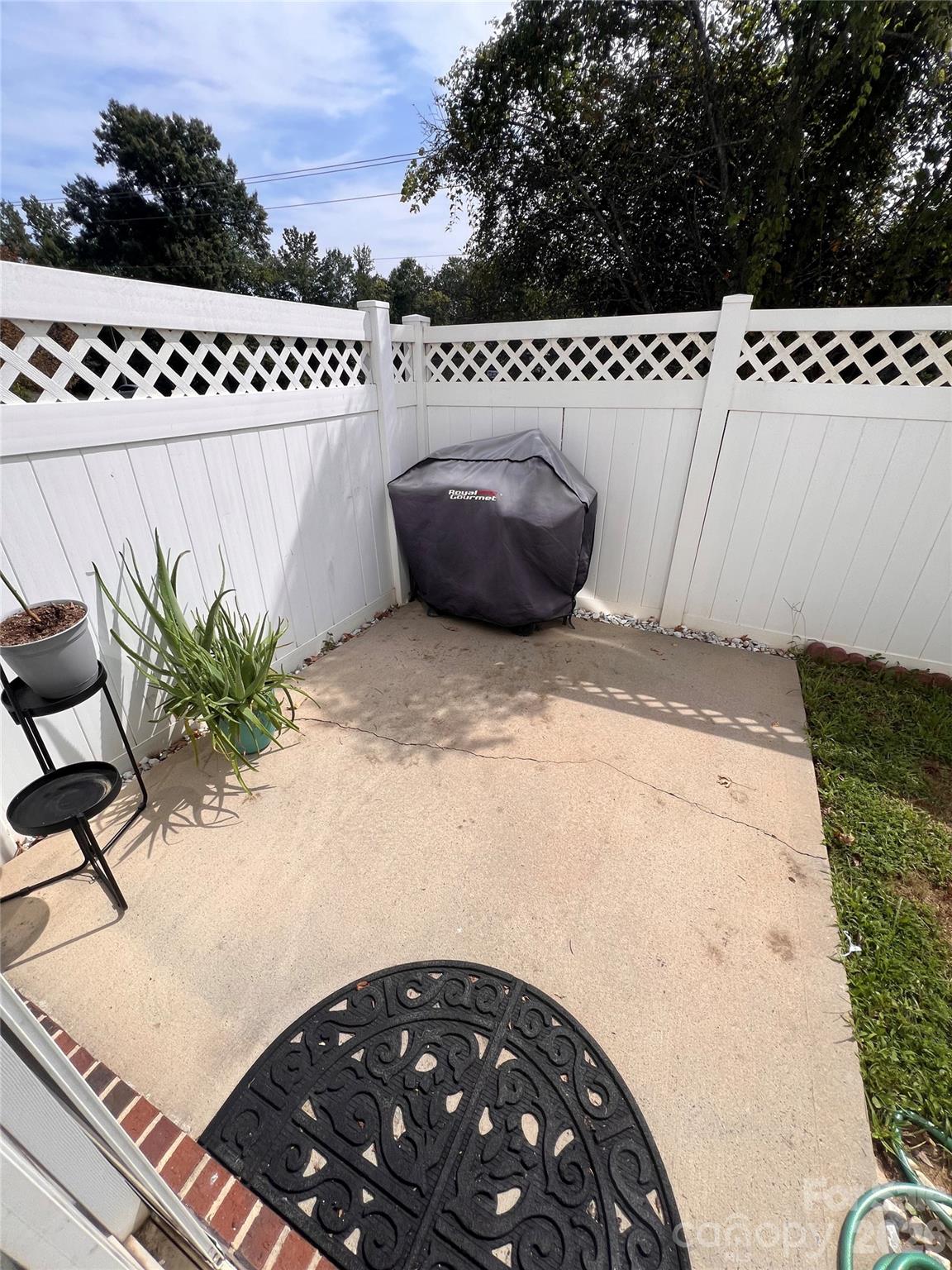 Cascades at River Crossing - Residential