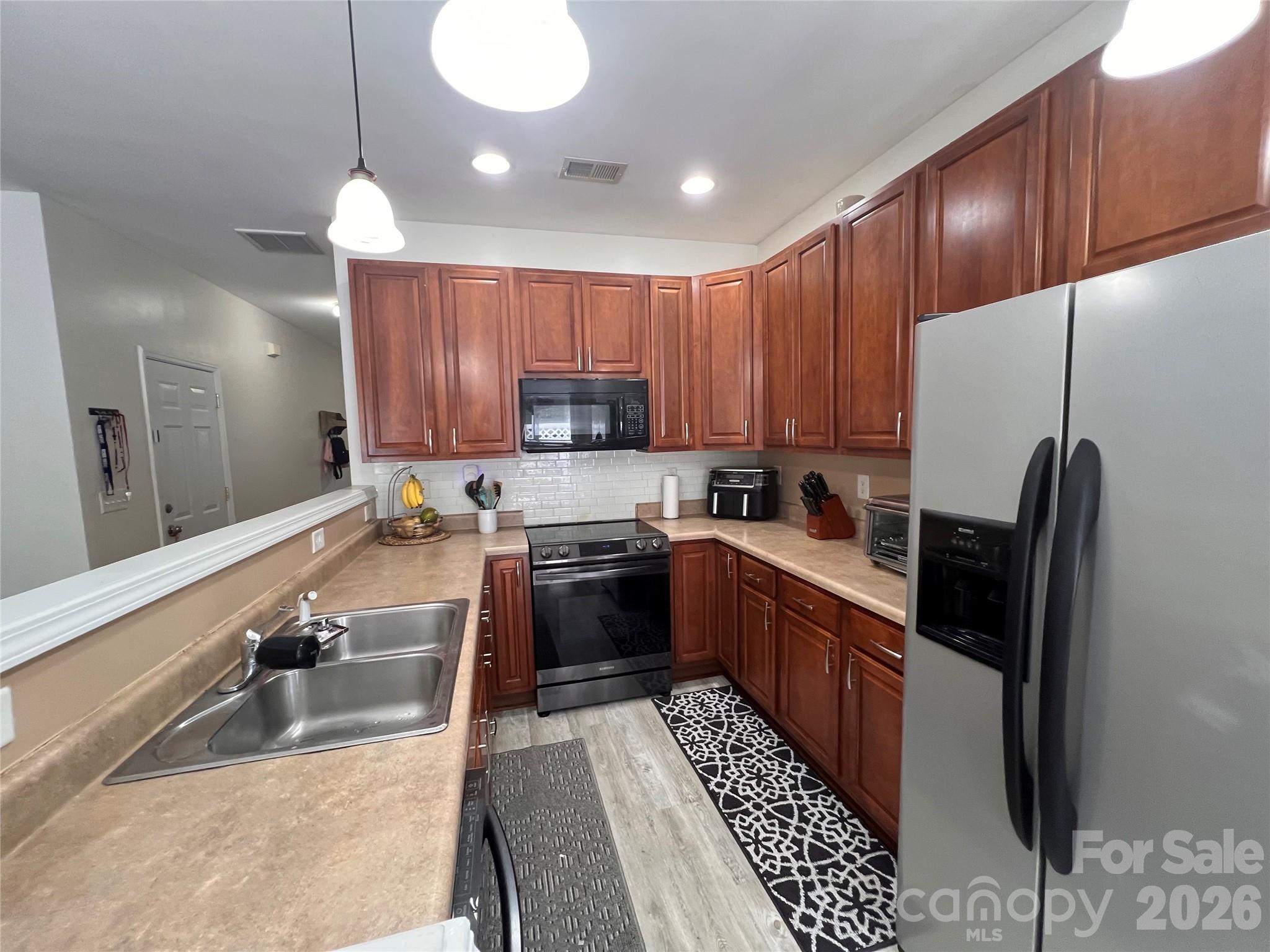 Cascades at River Crossing - Residential