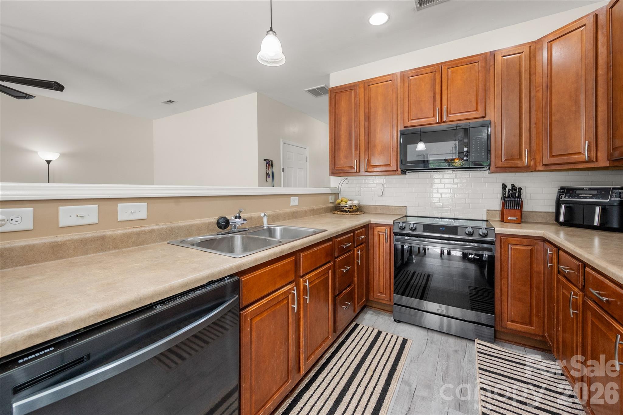 Cascades at River Crossing - Residential