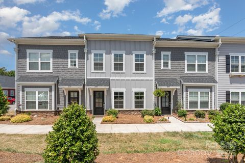 2180 Moss Meadow Lane Denver NC 28037