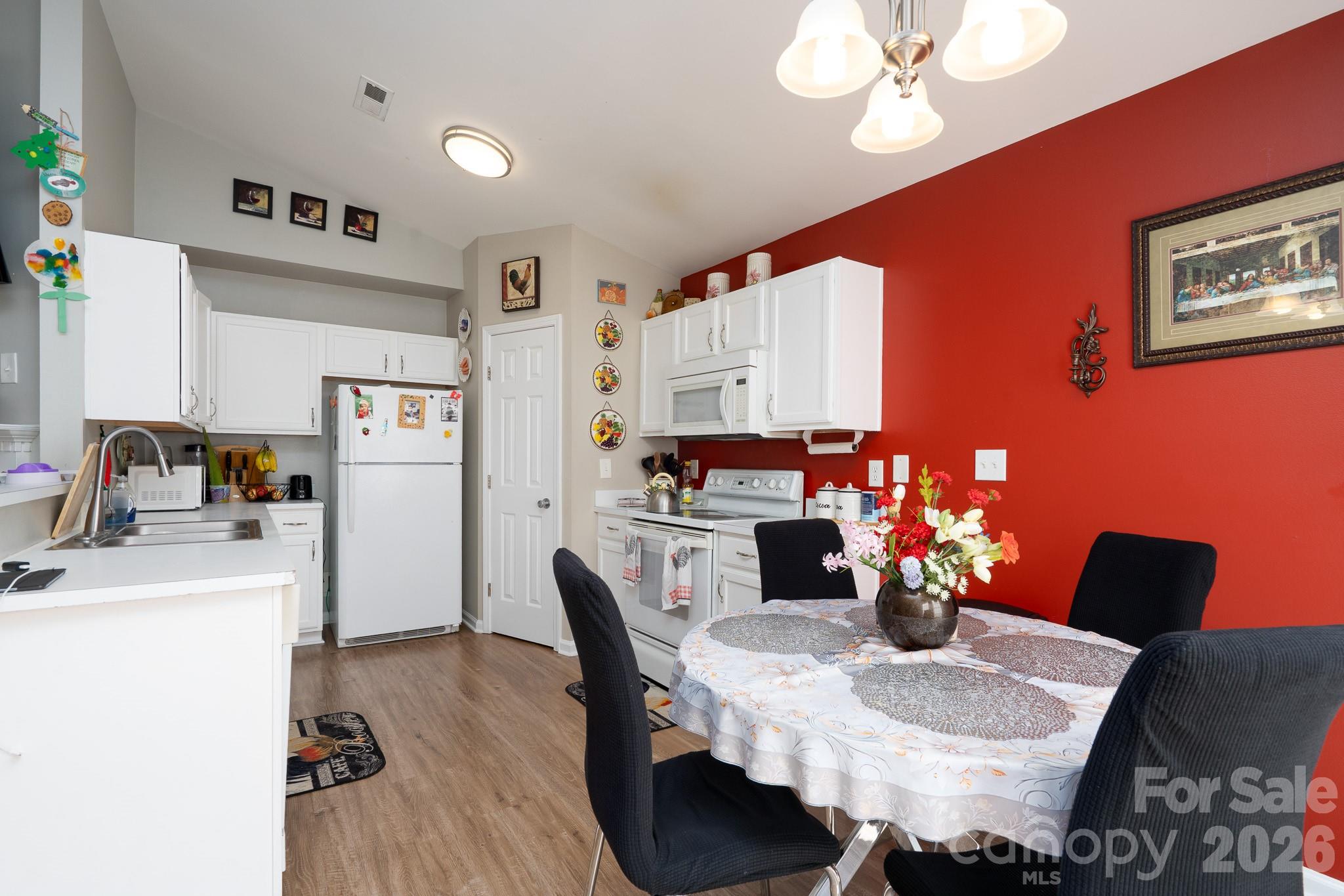 Glen Laurel - Residential