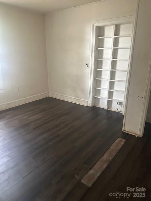 230 S Hoskins Road 228