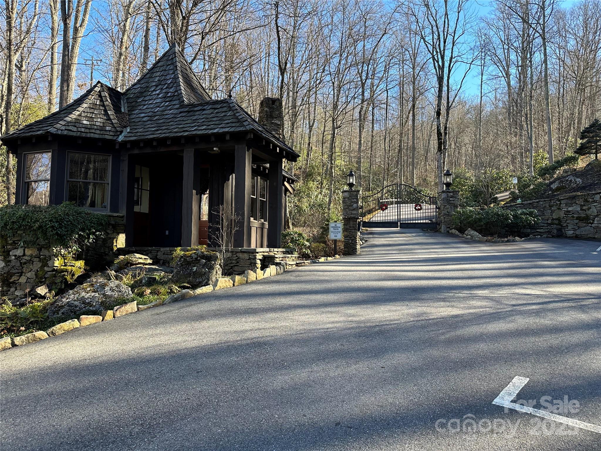 Highland Forest - Land