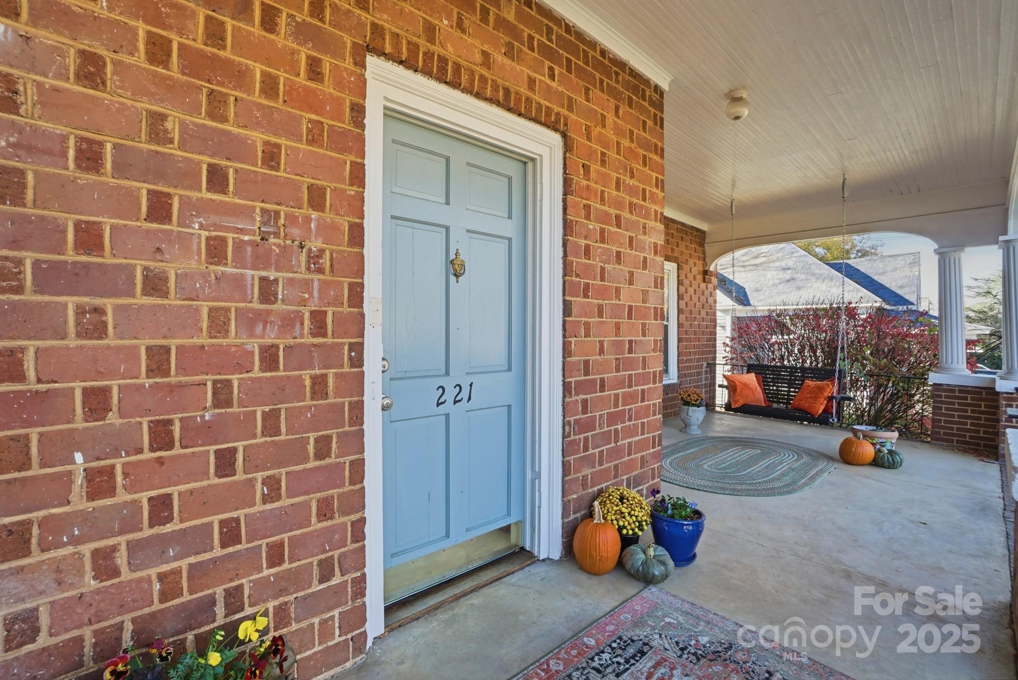 221 N Patterson Street