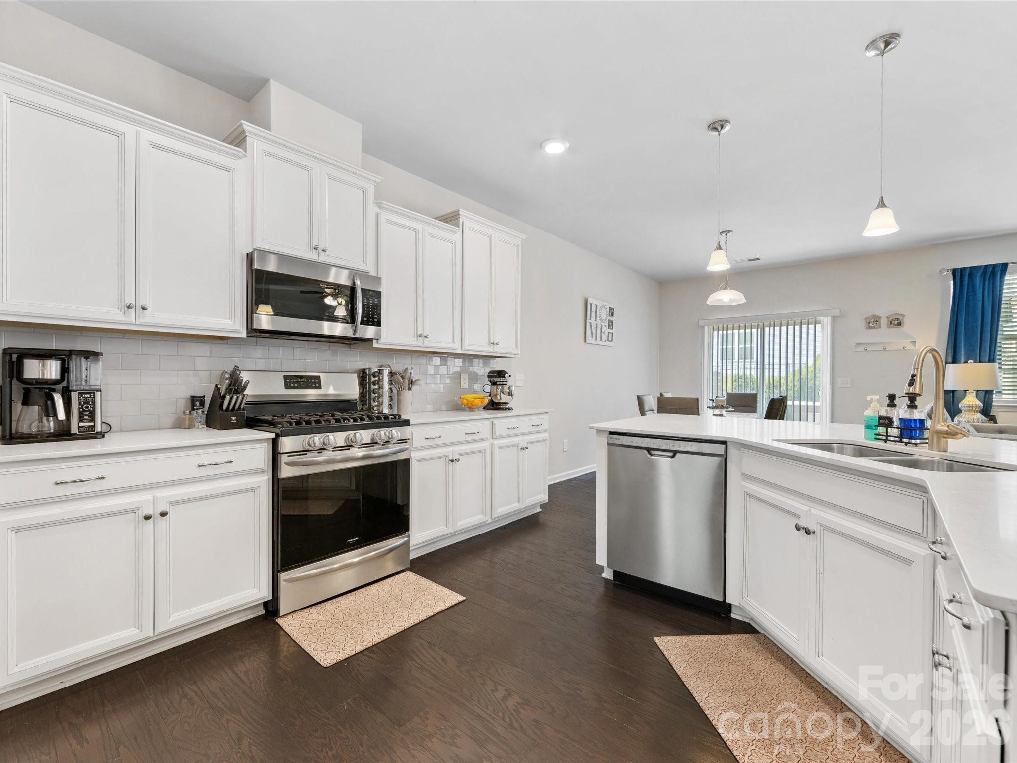 4261 Coachwhip Avenue