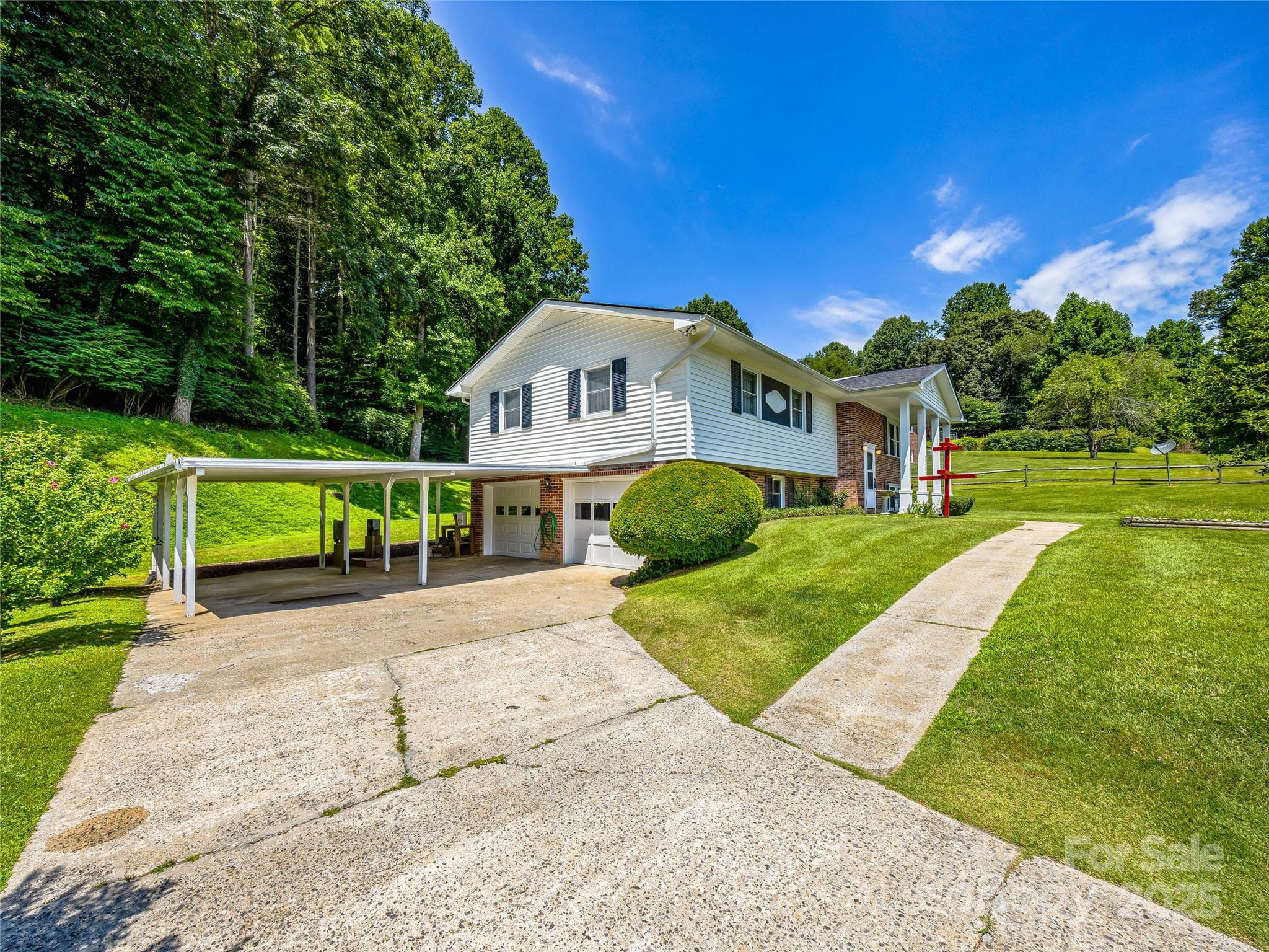 1482 Island Ford Road