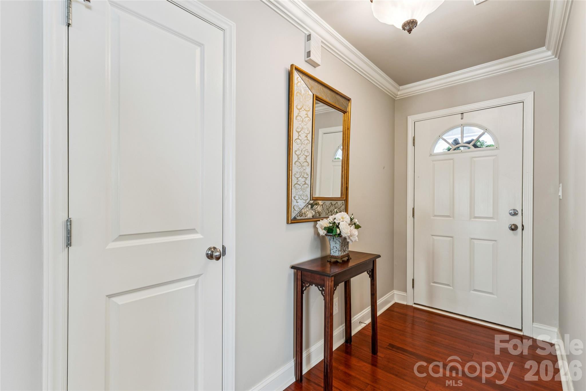 506 Hidden Creek Circle